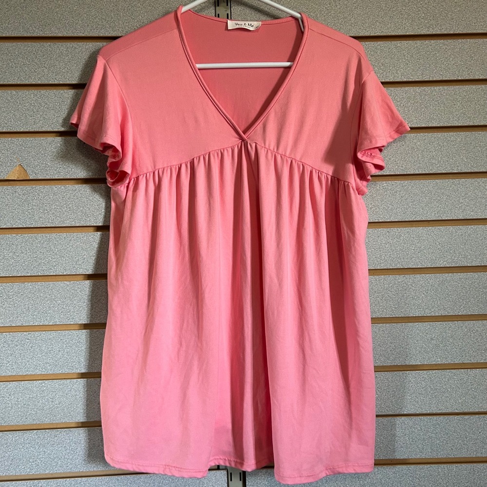 You & Me Pink‎ V-Neck Tunic Top Flutter Sleeve Flowy Casual Medium